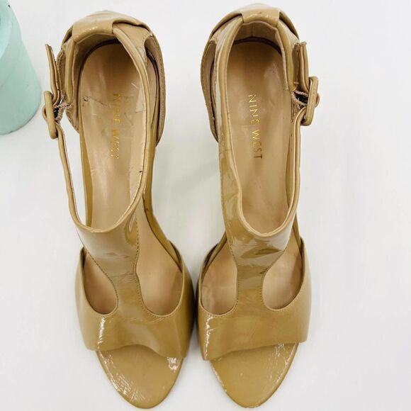 Nine West Nude Patent Leather T Strap Peep Toe Heels Sandals Size 8.5 - Picture 9 of 14